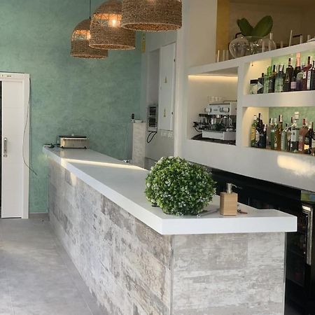 Hotel Apartamentos Seven Rooms Punta Umbria Bagian luar foto
